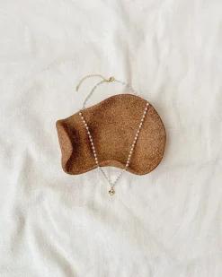 Cassidy Clover Pendant Necklace