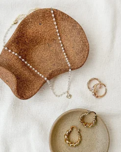 Cassidy Clover Pendant Necklace