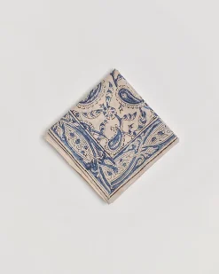 Domi Bandana